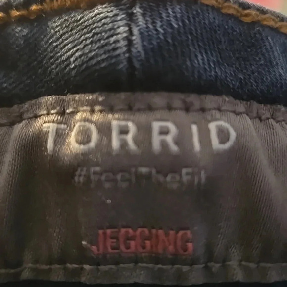 Torrid Super Soft High-Rise Denim Jeggings Dark Blue 5-pocket Women size 20R - Picture 11 of 16